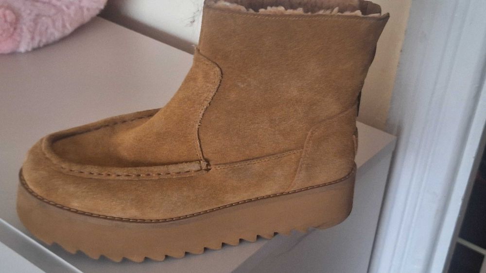 Взуття UGG   зима