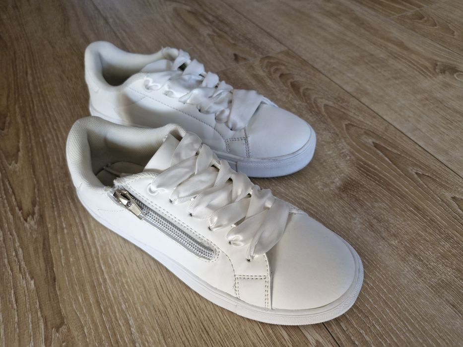 Buty trampki  35