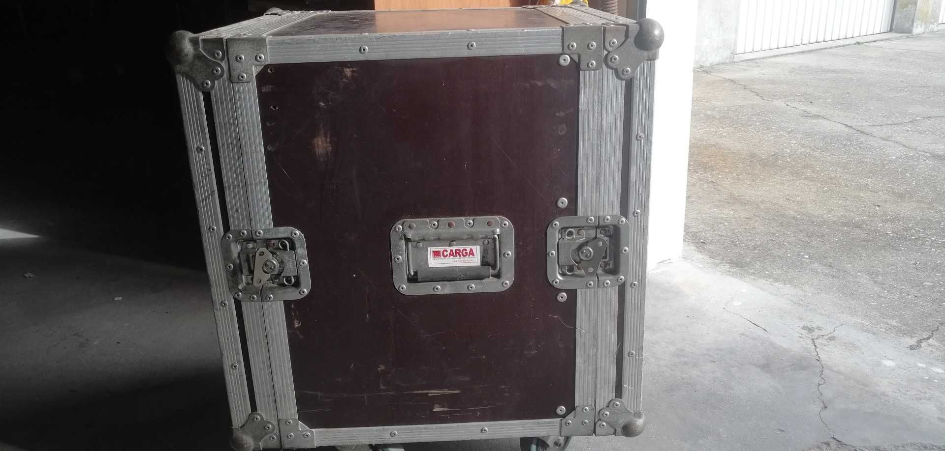 Rack em contraplacado marítimo