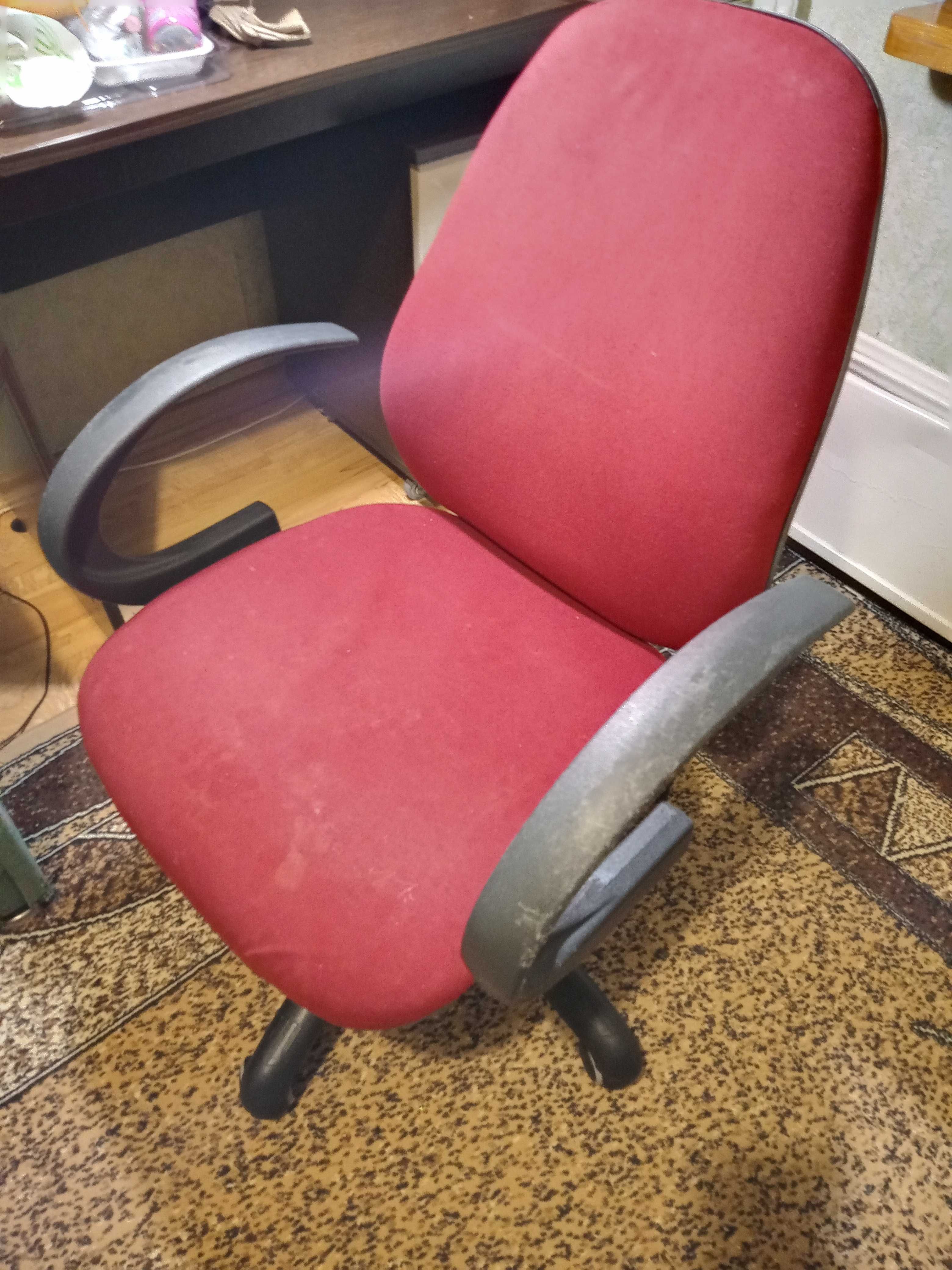 стул компьютерный кресло