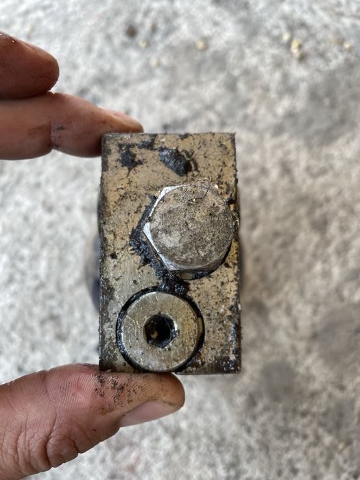 Гідроклапан з гідроакумулятором