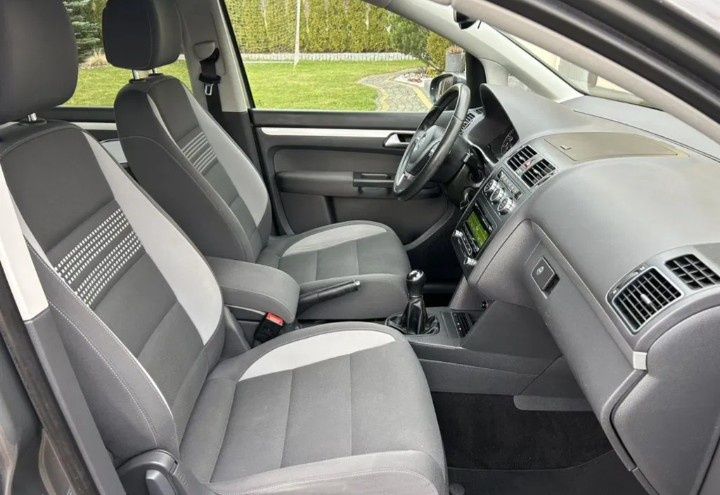 Volkswagen Touran 1.6 TDI DPF BlueMot Comfortline