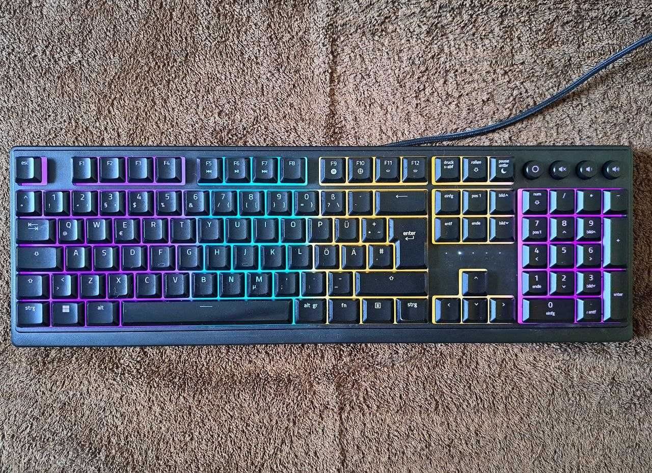 Клавіатура Razer Ornata V3