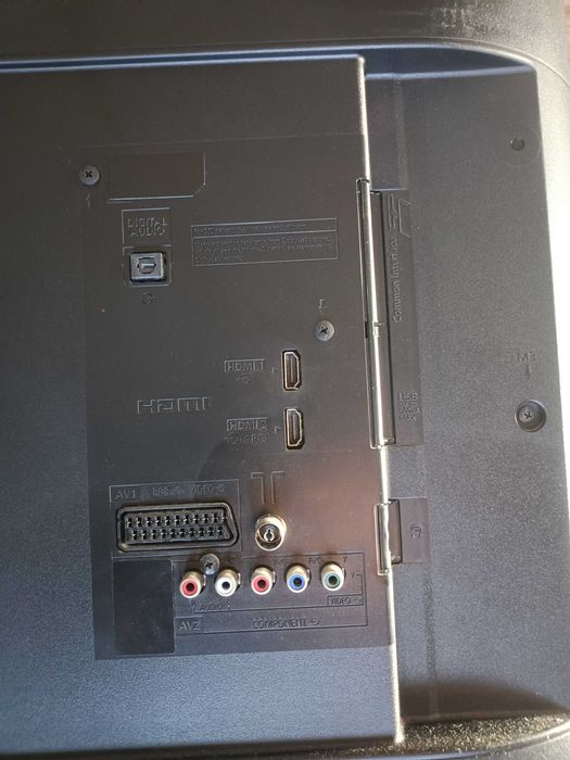 Telewizor 42 cale uszkodzona matryca