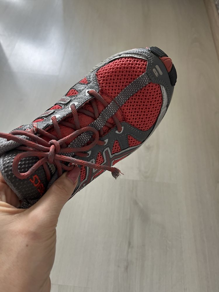 Продам кросівки ASICS Gel-Trabuco -Running Shoes - TN8C7