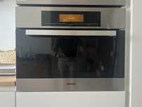 Urządzenie do gotowania na parze. MIELE DG 5080