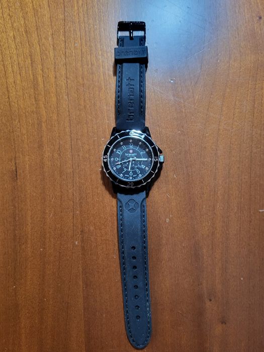 Relógio preto Brenatt
