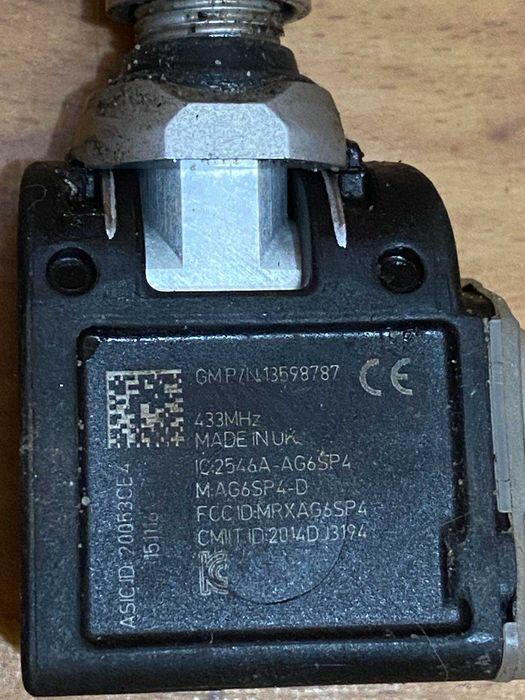 Датчик тиску в шинах 13598787 Opel GM Chevrolet