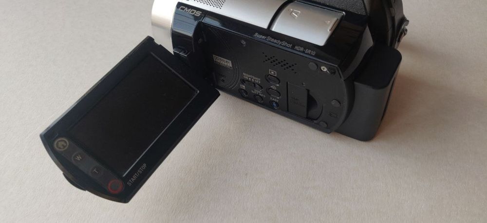 Відеокамера SONY HDR SR10E