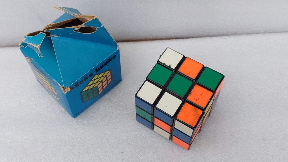Кубік рубіка  старих часів