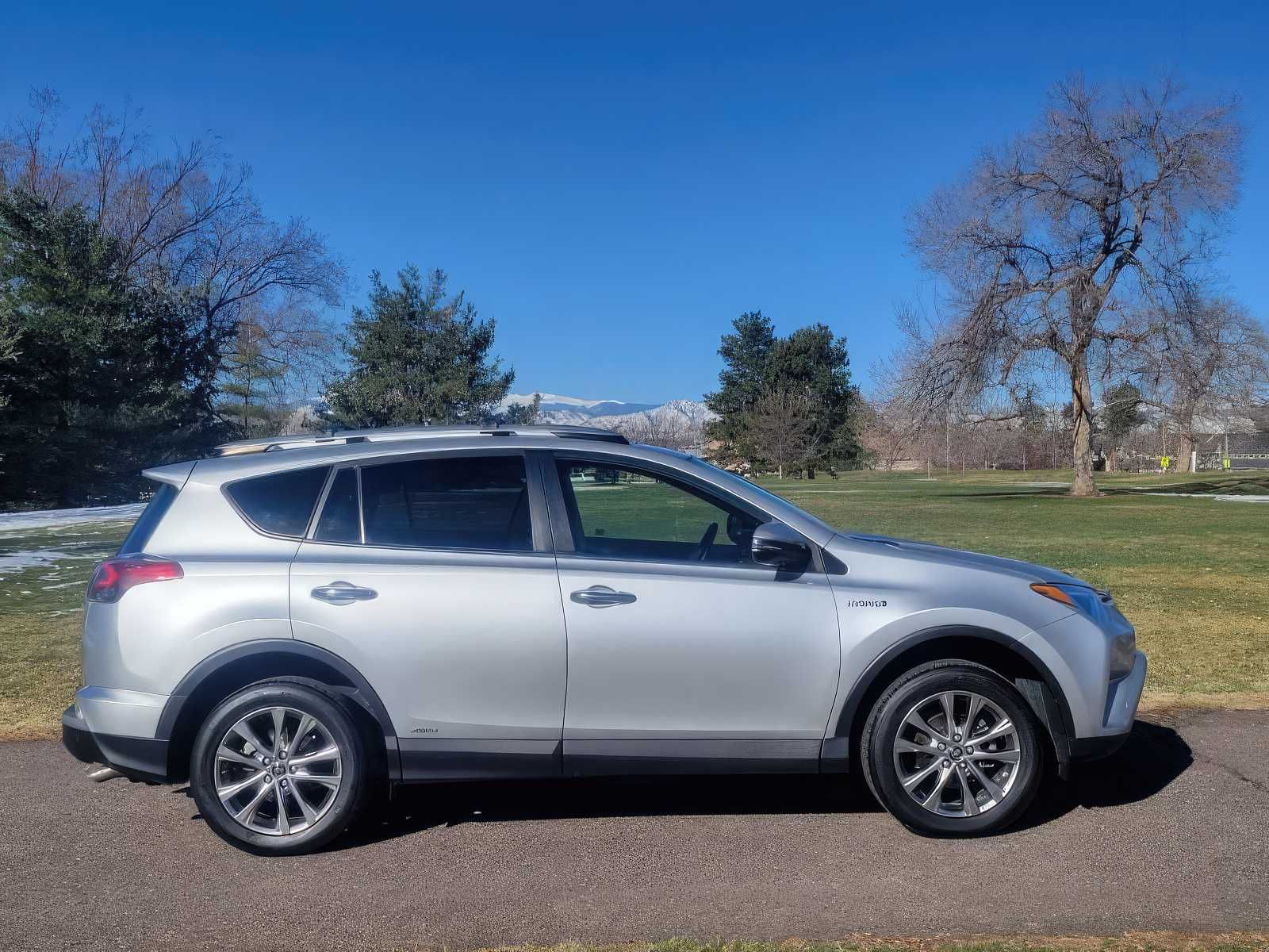 2016 Toyota RAV4 Hybrid Limited