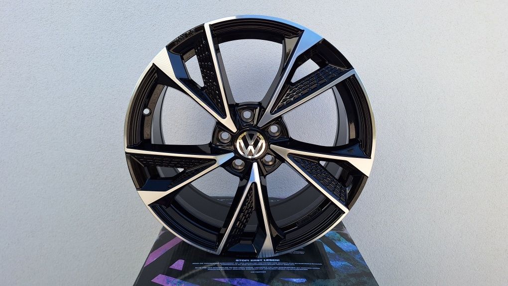 Nowe Alufelgi 5x112 R18 Audi A3 A4 b8 b9 A6 C6 C7 Q3 Skoda Superb Octa