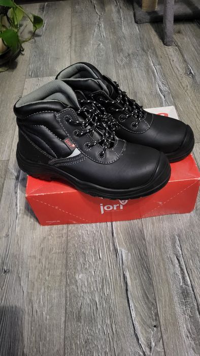 Buty robocze wysokie