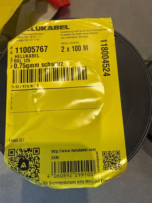 Zestaw kabli Helukabel/Huber+Suhner RXL 125 ( 4 szpule, łącznie 700 m)