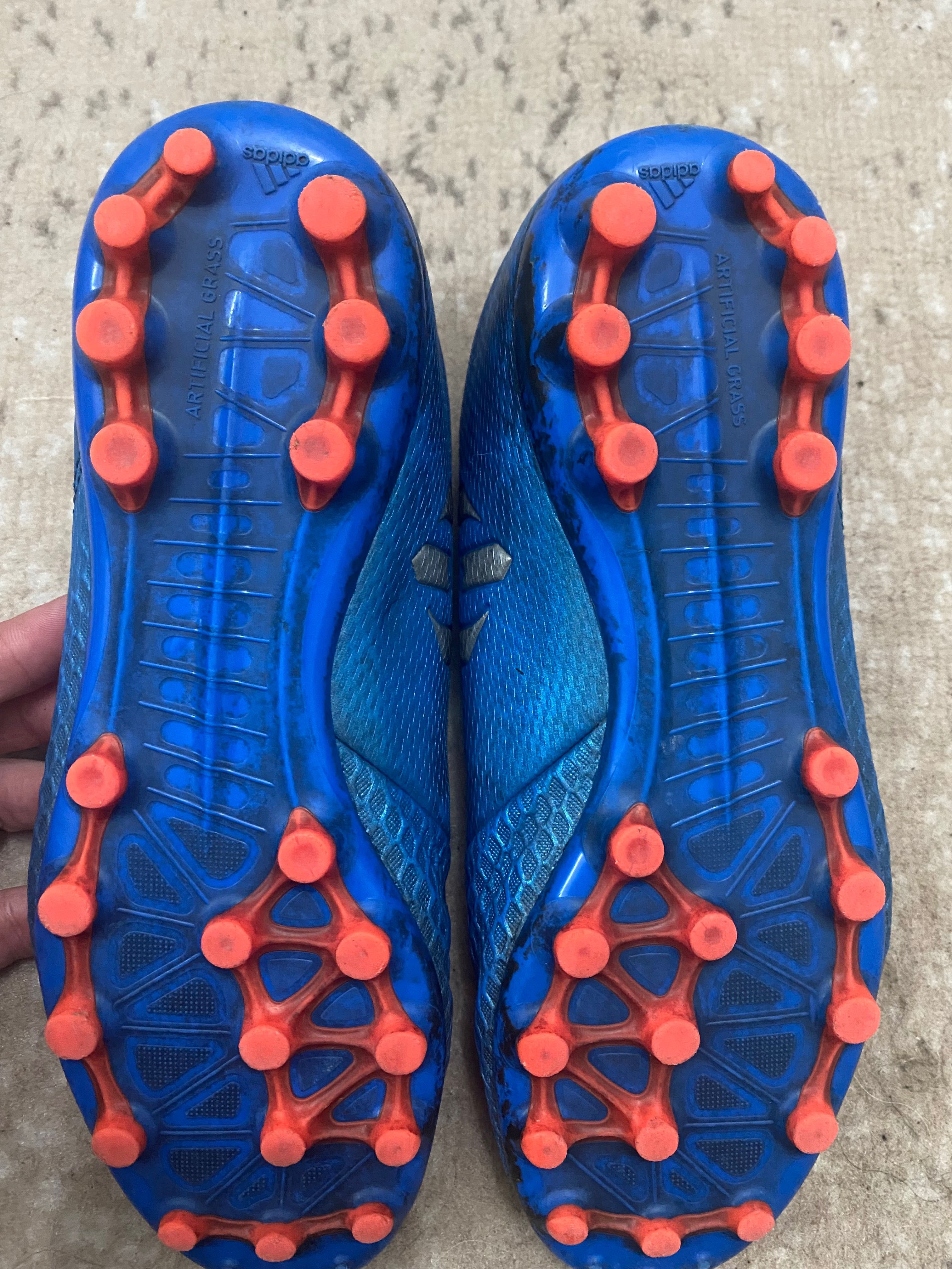 Chuteiras Adidas futebol 36