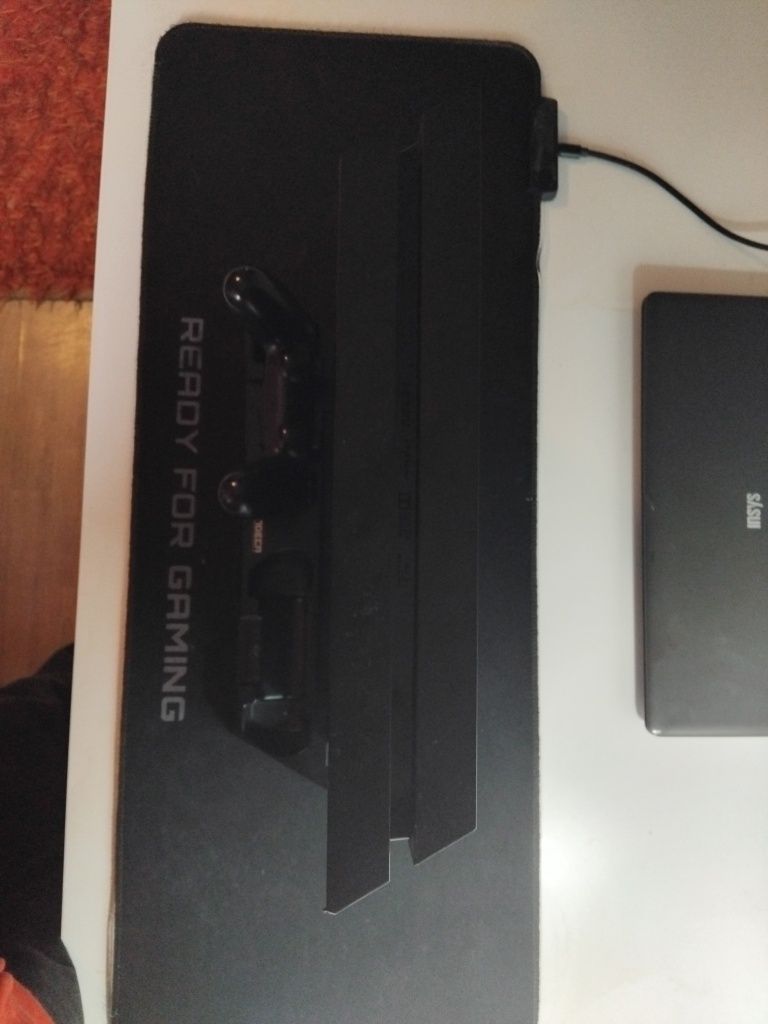 Playstation 4 em bom estado
