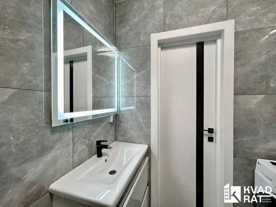 Здається 1к квартира, середній поверх