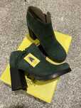 Botins chelsea botas curtas de camurça verde salto 38 Fly London NOVOS