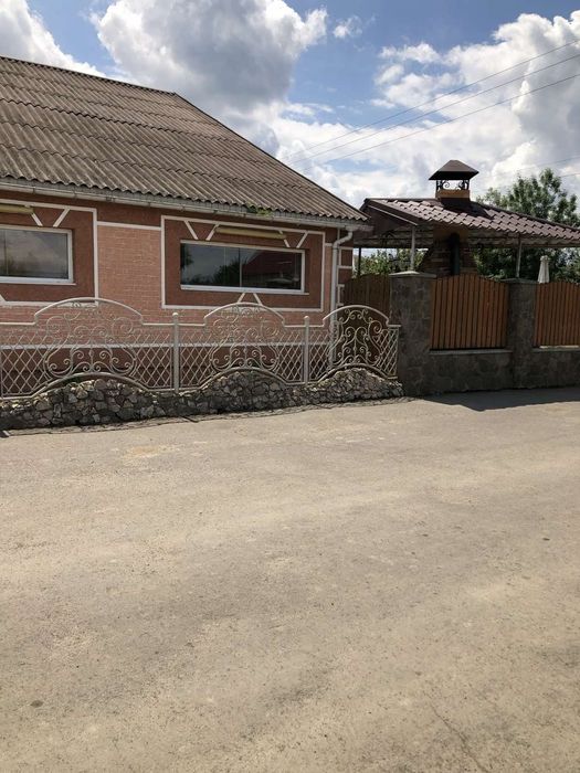 Продаж приміщення в пригороді Ужгороді