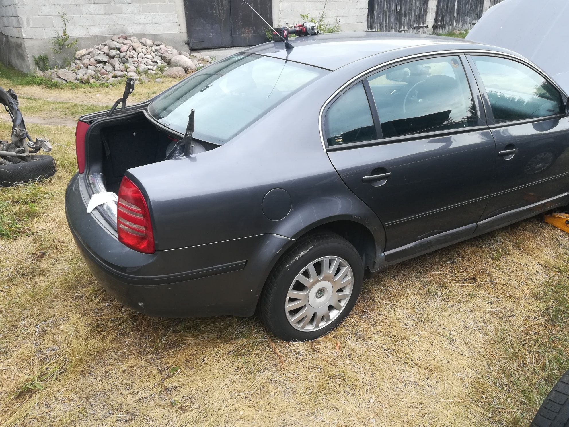 Skoda Superb 1 części kod lakieru 9152