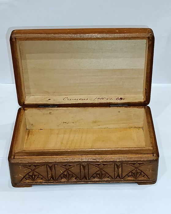 Шкатулка СССР-картина маслом 1950-е года. Дерево.