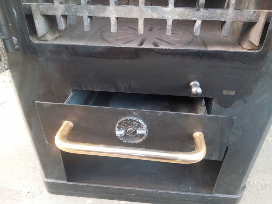 Ciepły niemiecki Piec piecyk do garażu kominek koza Caminos 7kW + RURA