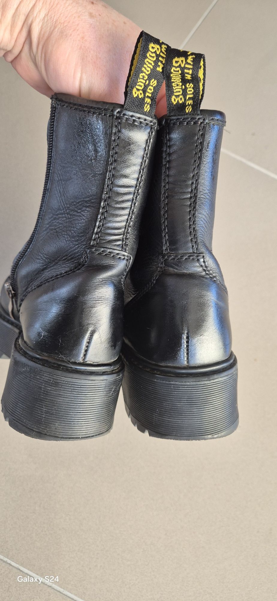 Buty Glany ze skóry w stylu Martens  doc na platformie 36