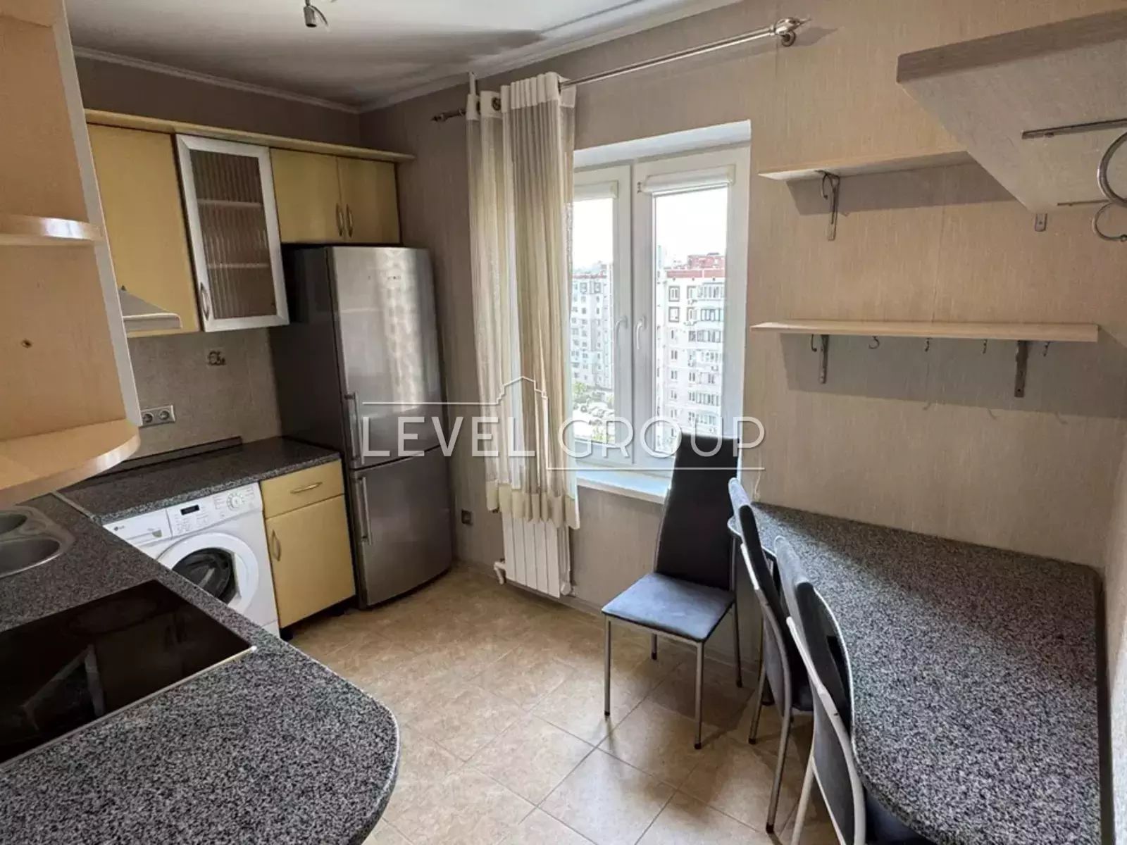 Продаж 3к квартири! З ремонтом! Червоної Калини, ТРОЄЩИНА