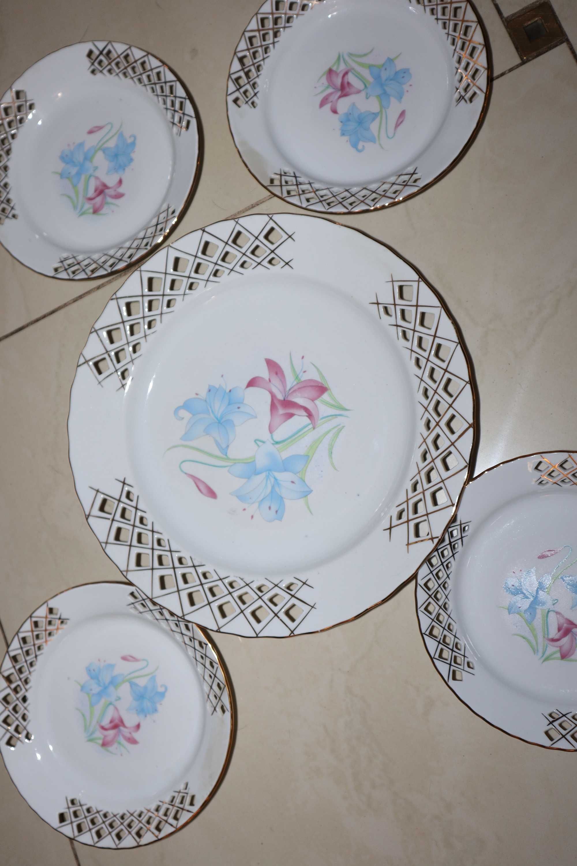 Patera ażurowa + talerzyki APULM Rumuńska porcelana b031210