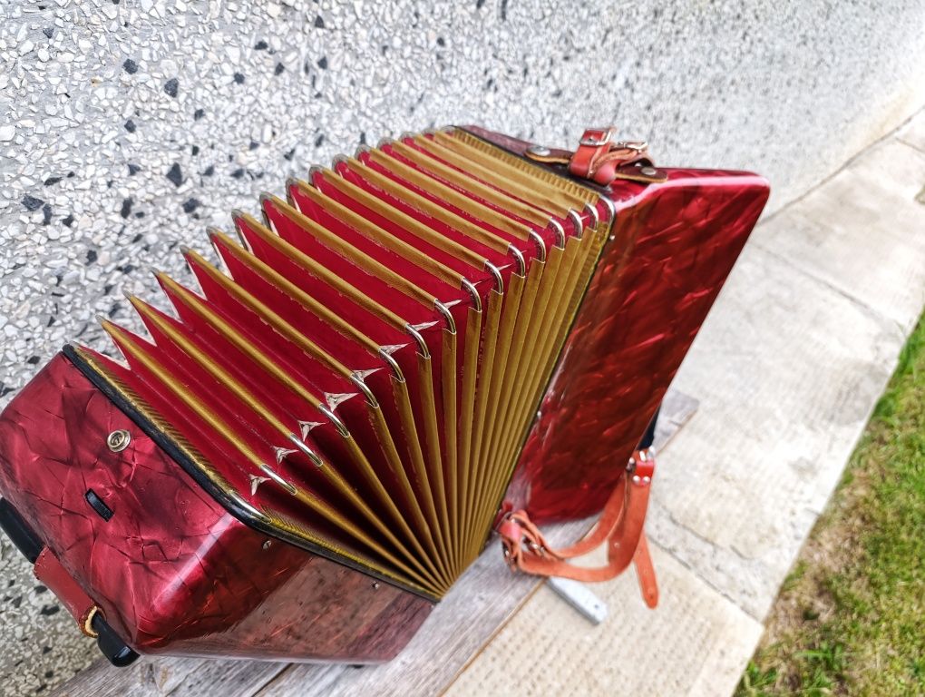 Akordeon Hohner Verdi II 96 basów