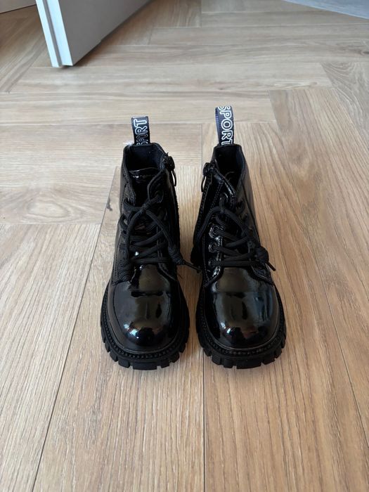 Buty lakierowane dla dziewczynki