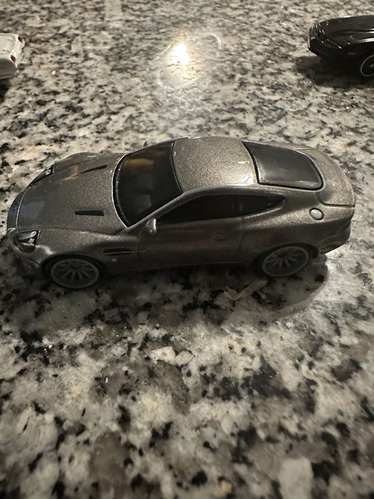 Carrinhos de coleçao da HOT WHEELS