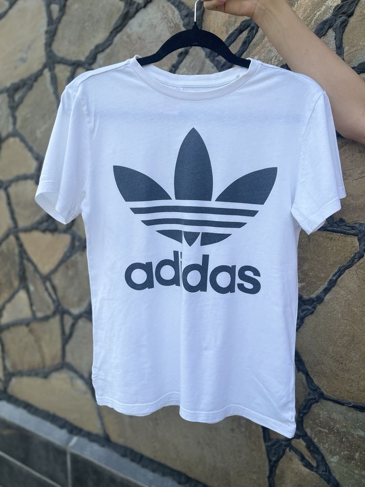 Оригінальна футболка Adidas