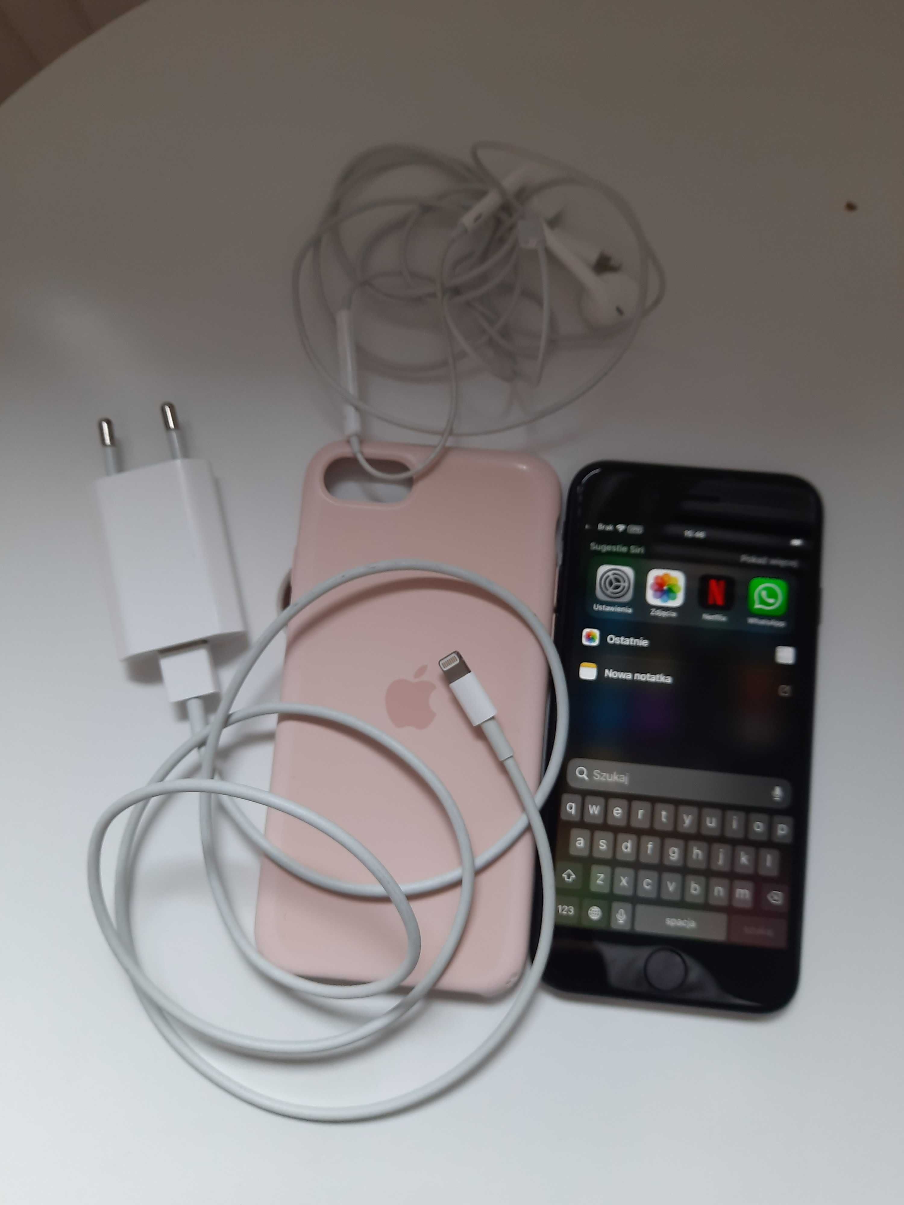 IPhone SE czarny