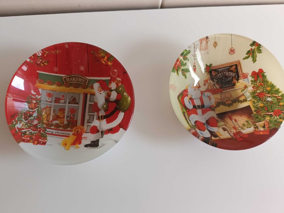 Vende-se loiça alusiva ao natal e material de wc 20.