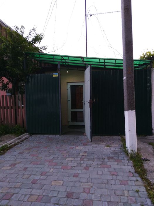 Без комісії. Можлива оренда на 1 міс. Всі зручності. Зупинка кін.мир.