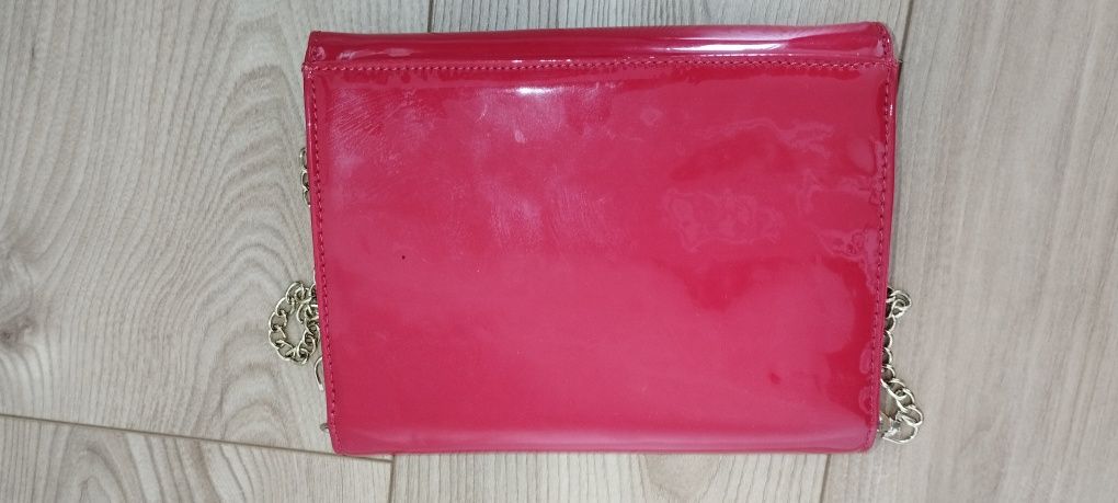 Mała czerwona torebka Pabia