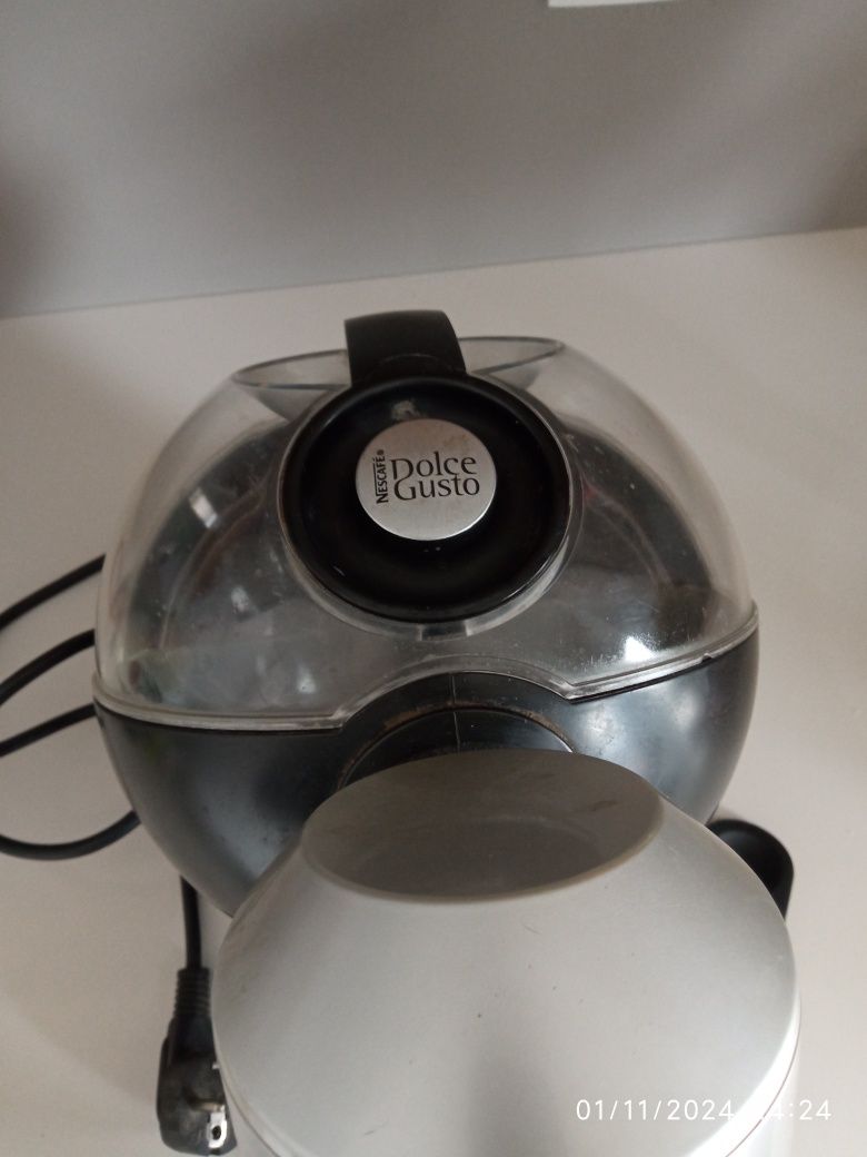 Máquina de café Doce Gusto Nescafé
