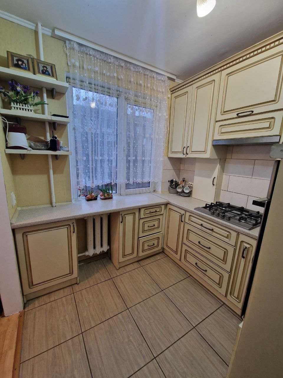 3 кімнатна квартира на Кругу, Є- відновлення
