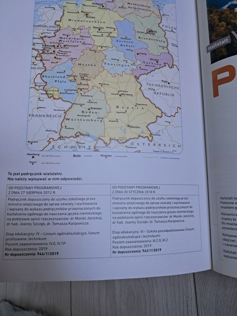 Sprzedam książkę do niemieckiego klasa 1 perfekt pearson