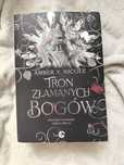 Tron złamanych bogów Amber V. Nicole
