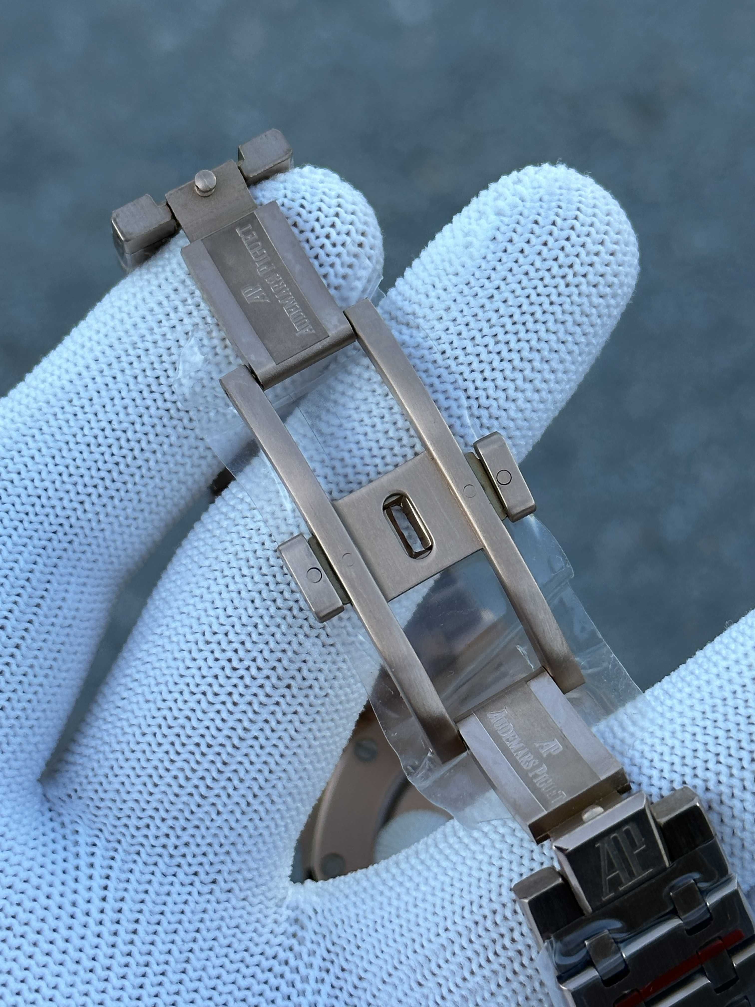 Швейцарские часы Audemars Piguet Royal Oak Gold. Топ качество
