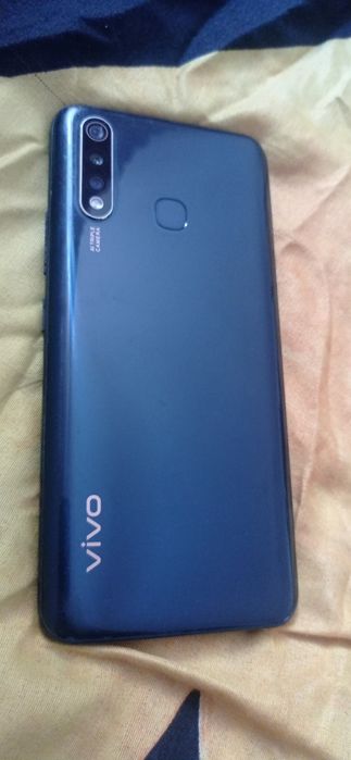 Віво Y19 дешево торг