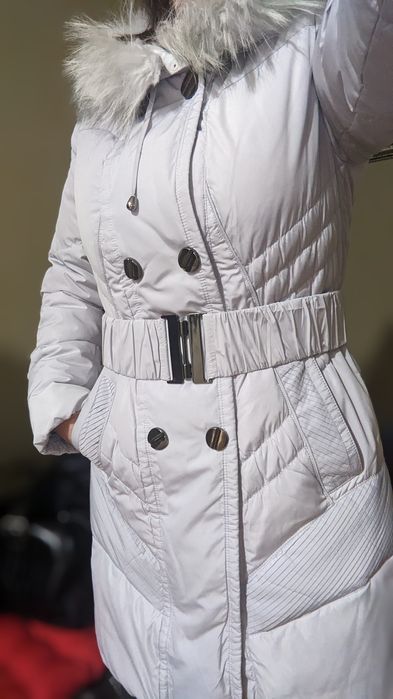 Куртка зимняя пуховик.