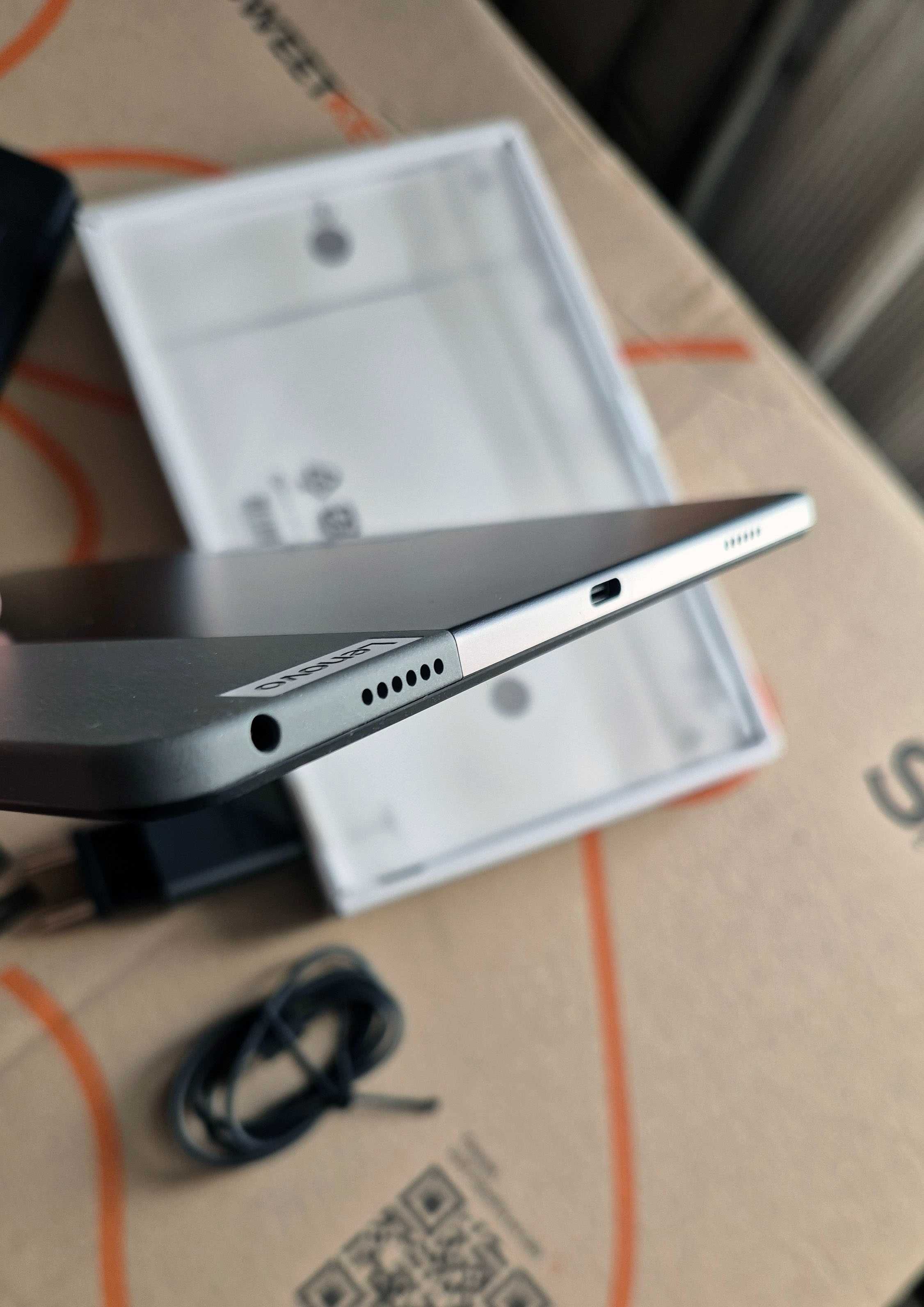 Планшет Lenovo Tab M10 Plus 3rd Gen 4G LTE 4/64 Grey Идеал + подарок