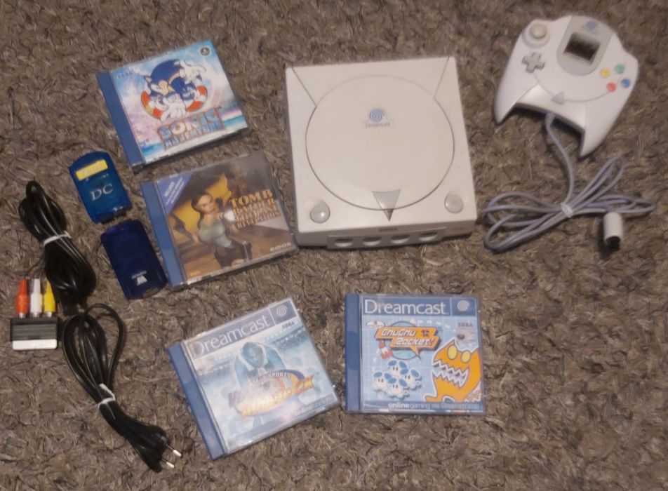 Dreamcast com Jogos e Acessórios.
