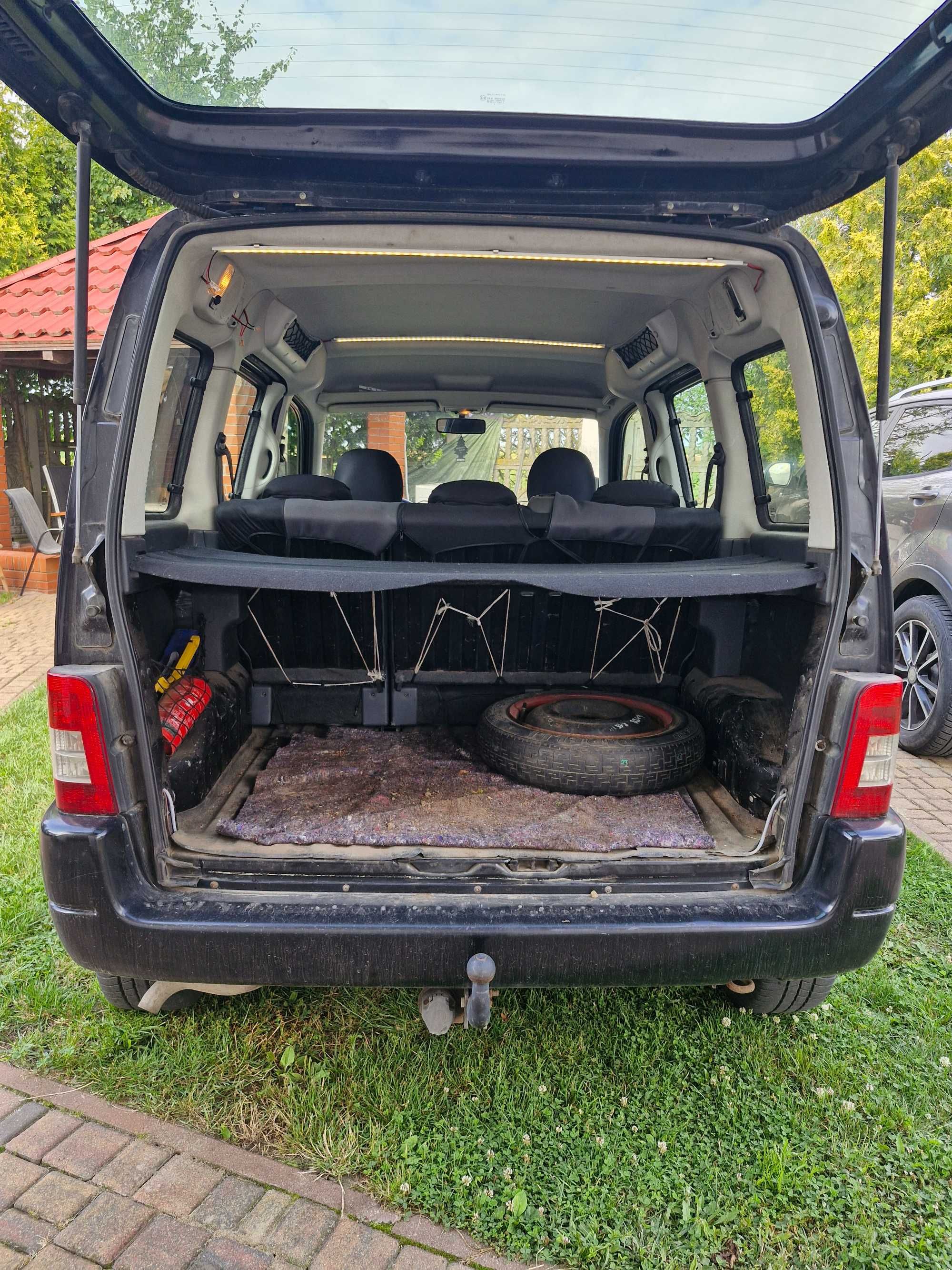 Citroen Berlingo 1.6 gaz. 2005r