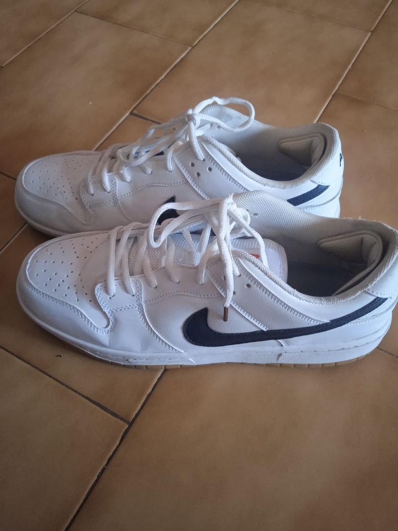 Sapatilhas Nike Air NR 43,5