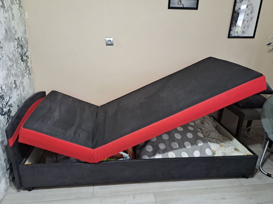 Tapczan łóżko jednoosobowe, regulacja zagłówka