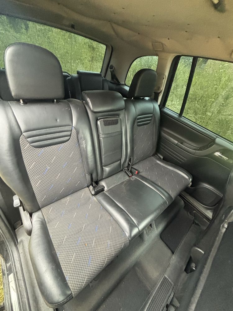 Fotele recaro opel zafira opc 3rzedy